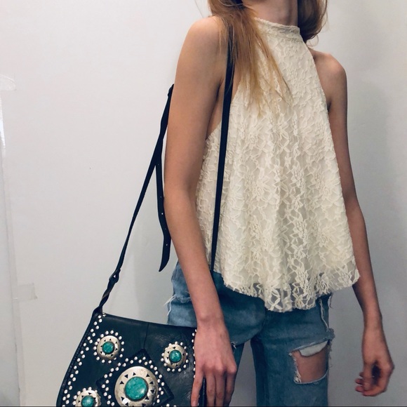 Kimchi Blue Tops - Urban outfitters lace top XS white razor flowy